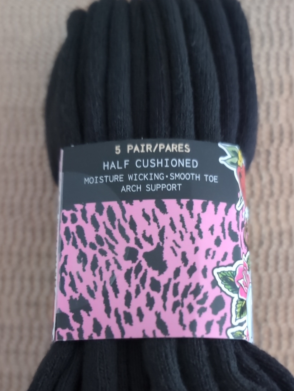 Women's Black Mid-Crew Socks Arch Support 5 Pairs New - Picture 3 of 7